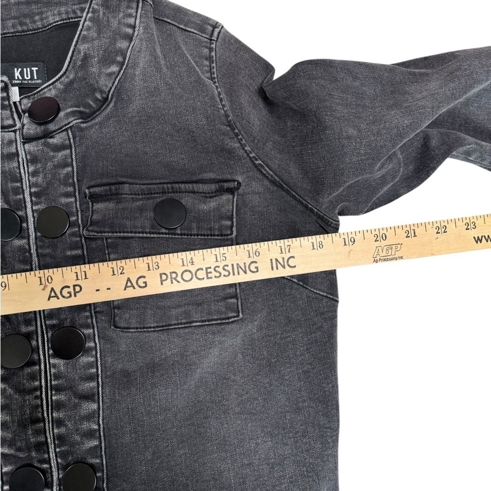 KUT from the Kloth Belle Jacket Medium Gray Denim Snap Front Cropped Chic S5 - Picture 5 of 10